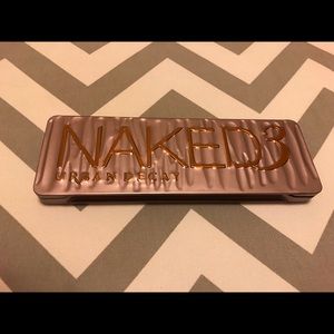 Urban decay eyeshadow pallet